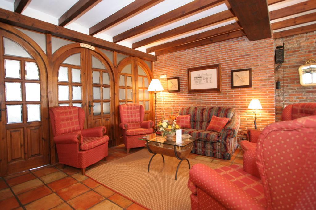 Habitaciones Y Estudios- Hotel "Posada De Cantabria El Solar" - Cenas Y Gintonic- Bar -Terraza Panoramica Galizano Exterior foto