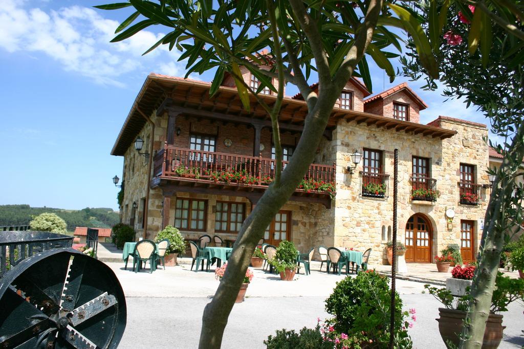 Habitaciones Y Estudios- Hotel "Posada De Cantabria El Solar" - Cenas Y Gintonic- Bar -Terraza Panoramica Galizano Exterior foto